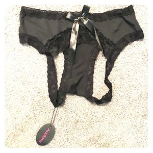 Women’s backless/crotchless panty